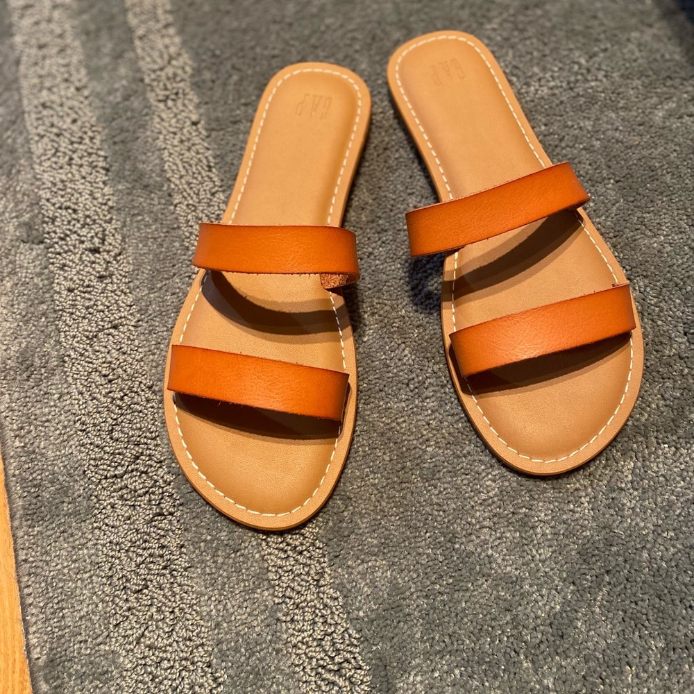 Brand new sandals from Gap